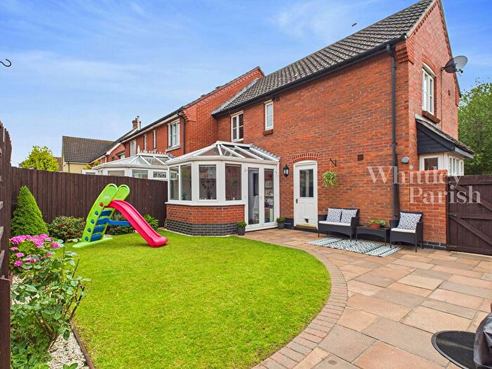 3 Bedroom End Of Terrace House For Sale In Churchfields Road, Long Stratton, NR15