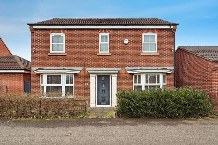 3 Bedroom Detached House For Sale In Loseley Park, Kingswood, Hull, HU7