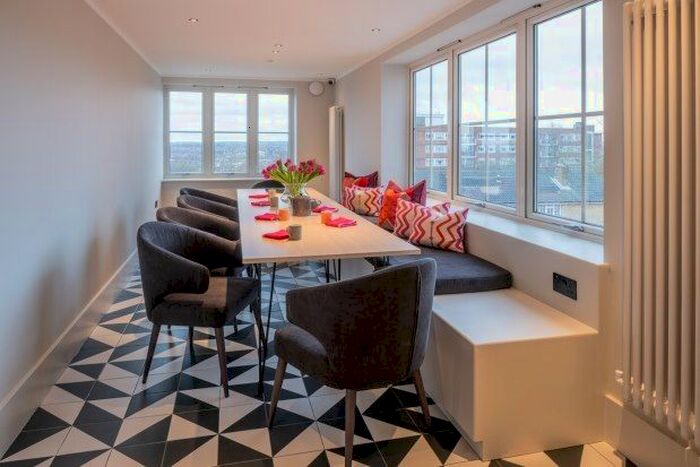 Studio To Rent In Augustus Road, London, SW19