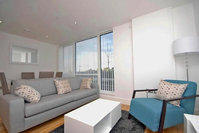 2 Bedroom Flat To Rent In Beacon Point, Greenwich, London, SE10