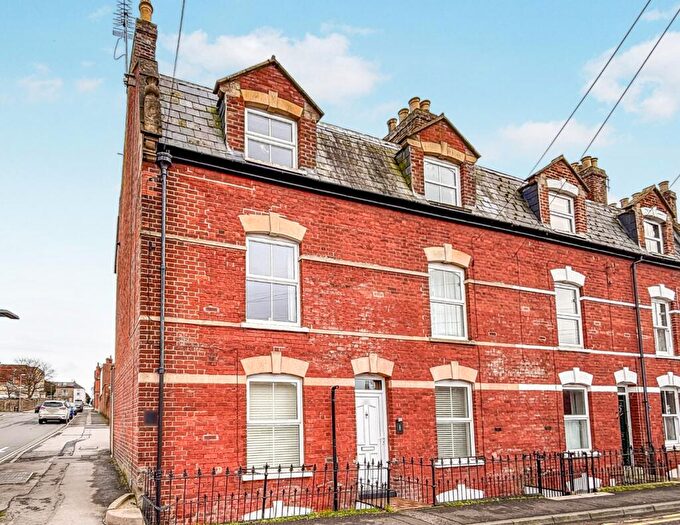 1 Bedroom Apartment For Sale In Victoria Grove, Bridport, DT6