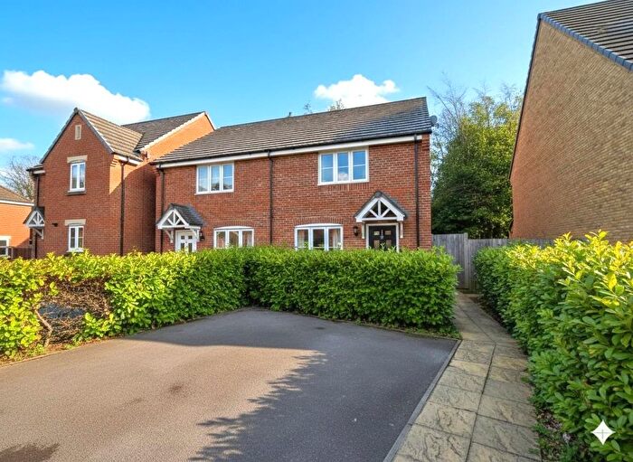 2 Bedroom Semi Detached House For Sale In Nathaniel Close, Sarisbury Green, Southampton, SO31