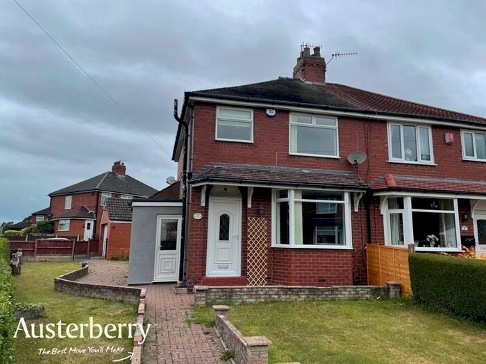3 Bedroom Semi-Detached House To Rent In Cedar Grove, Blurton, Stoke-On-Trent, ST3