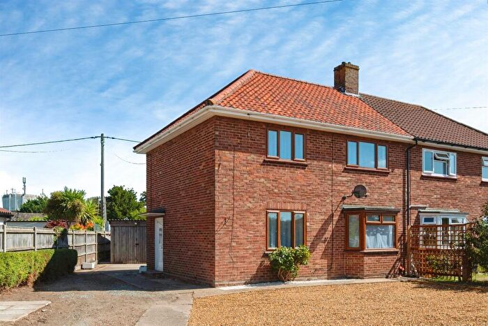 3 Bedroom Semi-Detached House For Sale In Hungate Street, Aylsham, Norwich, NR11