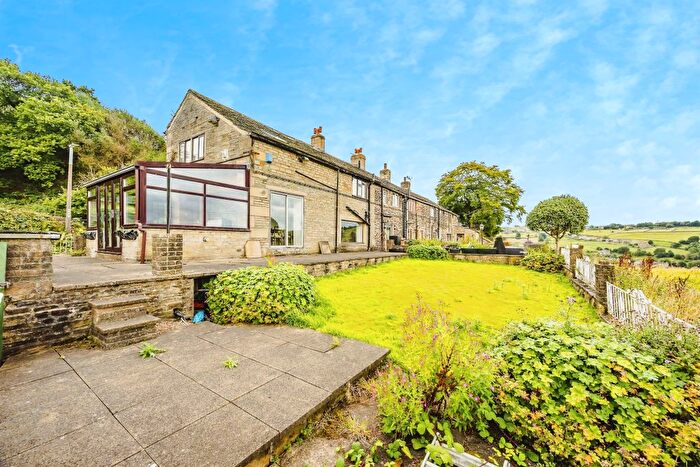 2 Bedroom Cottage For Sale In Bank Hey Bottom, Ripponden, Sowerby Bridge, HX6
