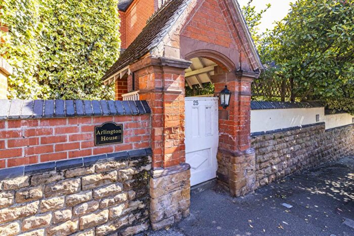 2 Bedroom Apartment For Sale In Lenton Avenue, Arlington House, NG7