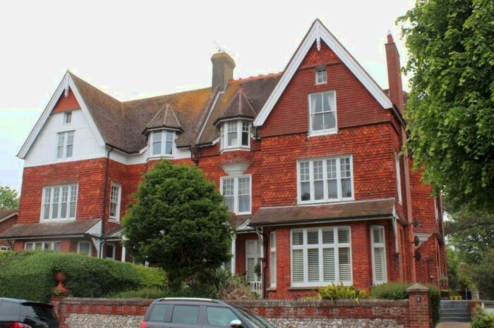 2 Bedroom Flat To Rent In Granville Road, Eastbourne, BN20