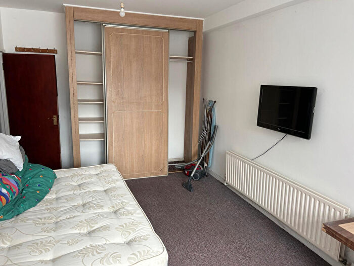Studio To Rent In Leamington Spa, Warwickshire, CV31