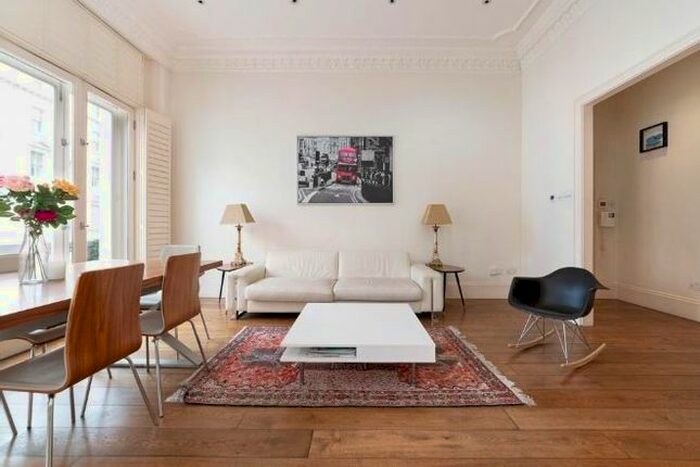 1 Bedroom Flat To Rent In Baker Street, Marylebone, London, NW1