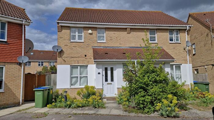 3 Bedroom Terraced House To Rent In Narrow Boat Close, London, Greater London, SE28