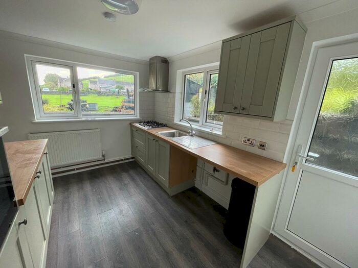 3 Bedroom House To Rent In Bronwydd Arms, Carmarthen, SA33