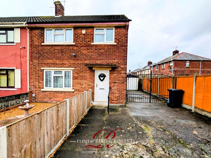 3 Bedroom Semi Detached House For Sale In Trelawney Avenue, Flint, CH6