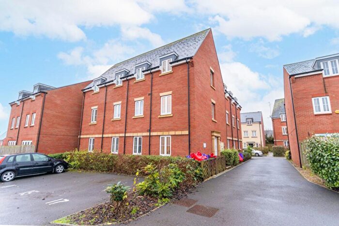 2 Bedroom Flat For Sale In Seymour Way, Magor, NP26