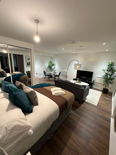 1 Bedroom Flat To Rent In Market Street, Bracknell, RG12