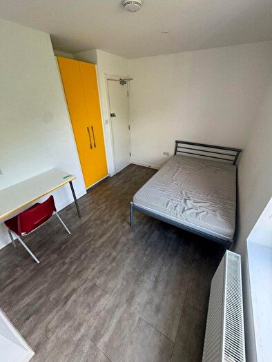4 Bedroom Flat To Rent In Thornton Road, ST4
