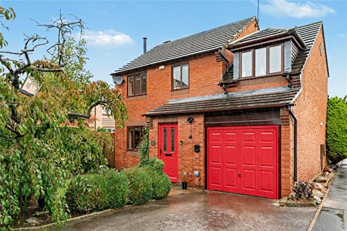 3 Bedroom Detached House For Sale In Glebe Field Drive, Wetherby, West Yorkshire, LS22
