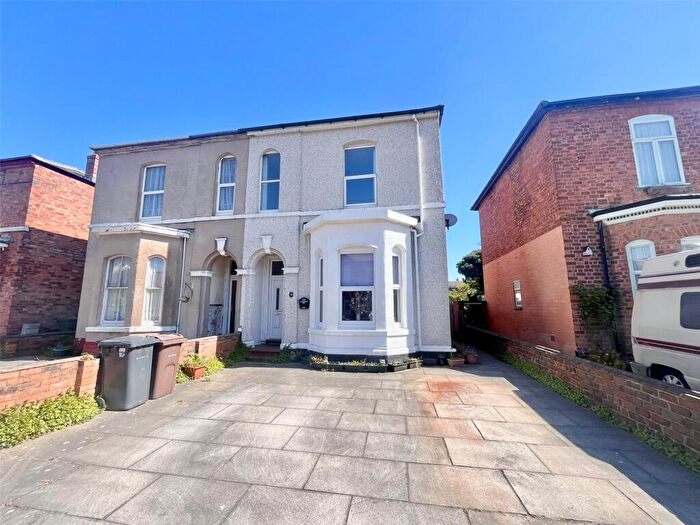 2 Bedroom Apartment For Sale In Riding Street, Southport, PR8