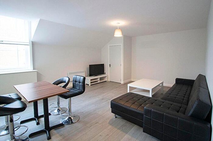 4 Bedroom Flat To Rent In Mansfield Road, Nottingham, NG1