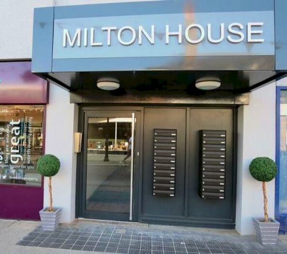 1 Bedroom Apartment To Rent In Milton House, Queen Street, Leeds, West Yorkshire, LS27