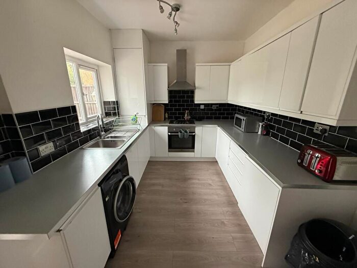 6 Bedroom Semi-detached House To Rent In Conygre Road, Filton, BS34