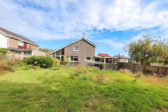 4 Bedroom Detached House For Sale In Braid Drive, Glenrothes, KY7