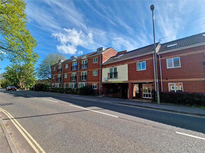 1 Bedroom Flat To Rent In Allyn Court, Twyford Road, SO50