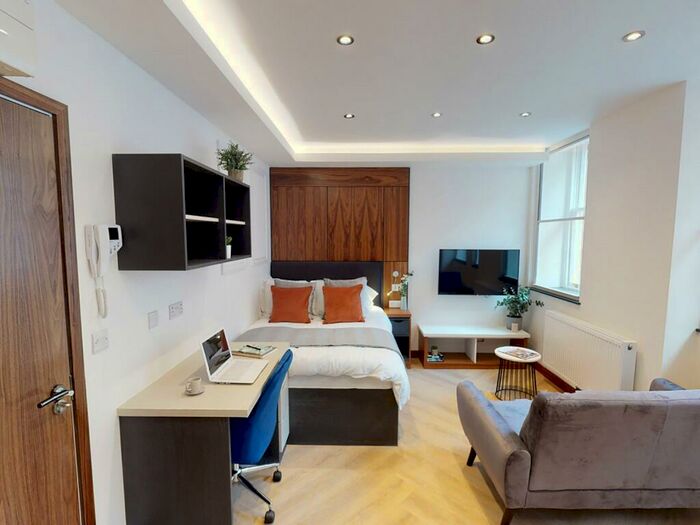 Studio To Rent In Minshull Street, Manchester, Greater Manchester, M1