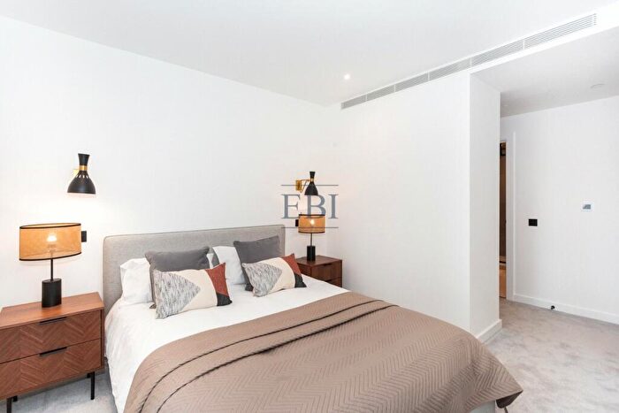 2 Bedroom Apartment To Rent In Merino Gardens, London Docks, Wapping, E1W