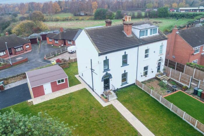 4 Bedroom Semi-Detached House To Rent In Leeds Road, Methley, Leeds, LS26