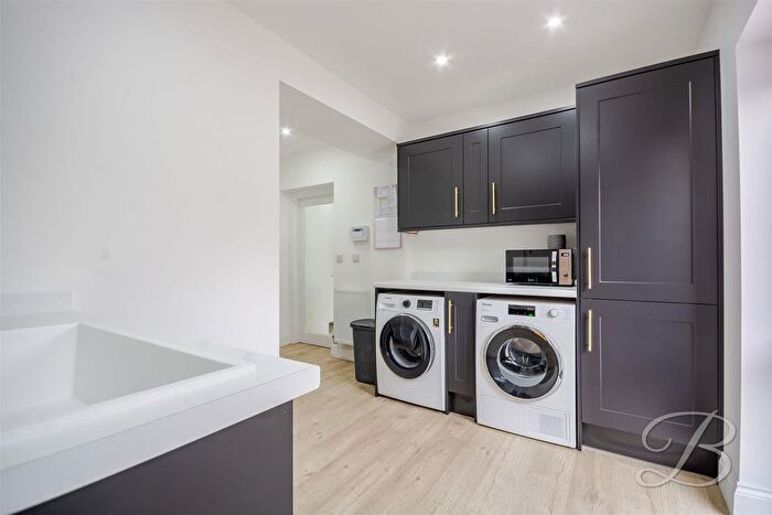 5 Bedroom Detached House For Sale In The Avenue, Mansfield, NG18