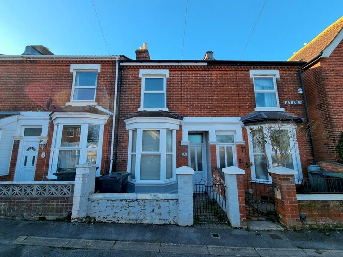 2 Bedroom House To Rent In Park Road, Gosport, PO12