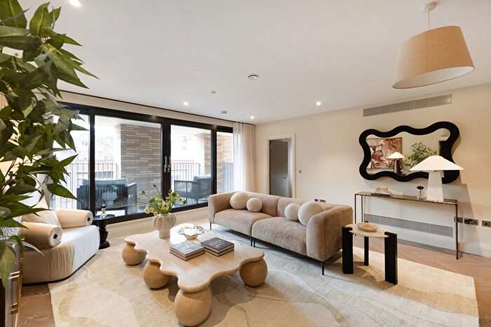 2 Bedroom Flat For Sale In Marylebone Mansions, Marylebone, W1H