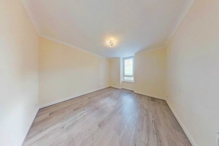 2 Bedroom Flat To Rent In Arbroath Road, Baxter Park, Dundee, DD4