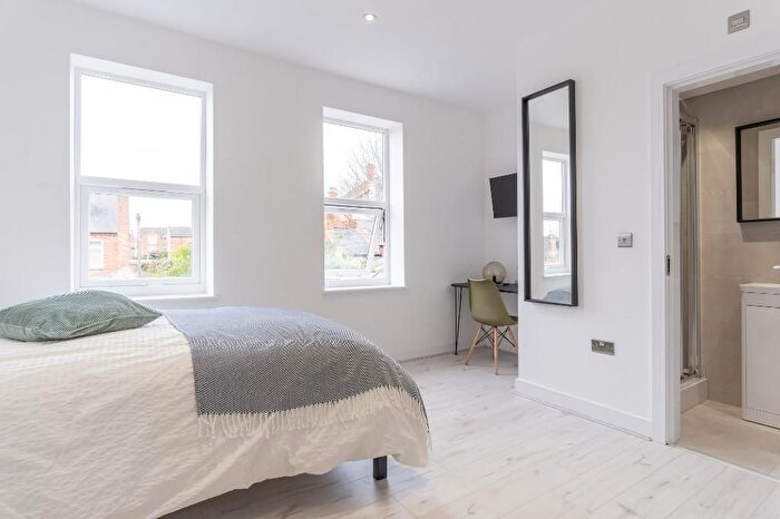 6 Bedroom Semi Detached House To Rent In Avondale Street, Lincoln, LN2
