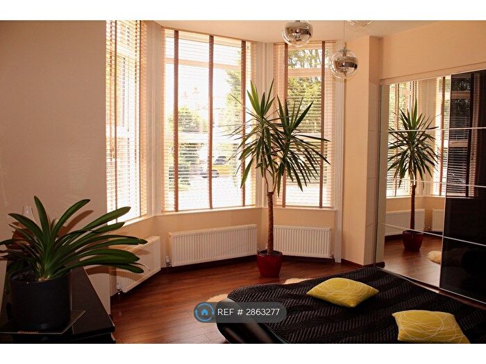 1 Bedroom Flat To Rent In Lansdowne Road, Worthing, BN11