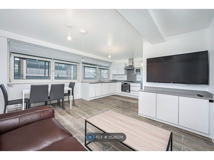 4 Bedroom Maisonette To Rent In Portman Place, London, E2