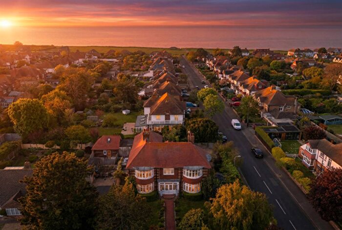 4 Bedroom Detached House For Sale In Westbrook Avenue, Westbrook, Margate, CT9