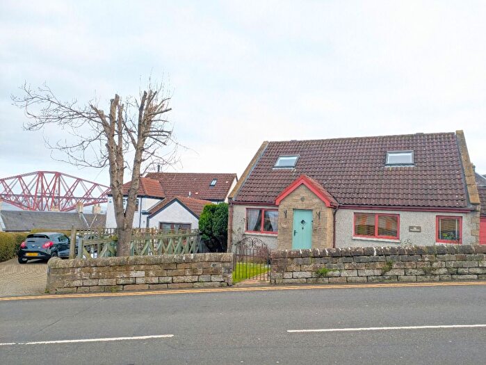 3 Bedroom Detached House To Rent In The Loan, South Queensferry, Edinburgh, EH30