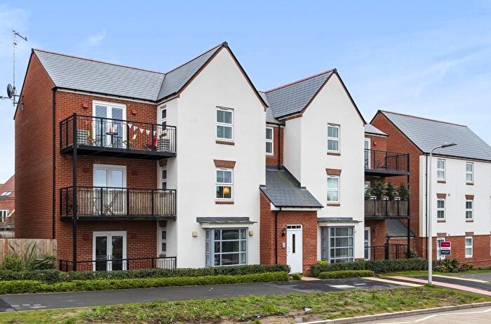 2 Bedroom Flat To Rent In William Heelas Way, Wokingham, RG40