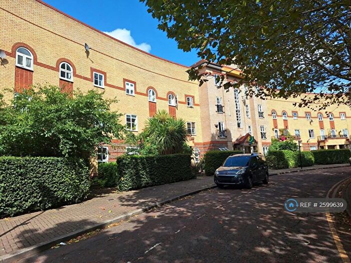 1 Bedroom Flat To Rent In Viscount Drive, London, E6
