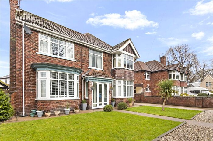 4 Bedroom Detached House For Sale In Weelsby Road, Grimsby, North East Lincs, DN32