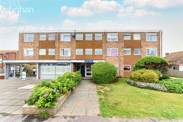 Flat To Rent In Central Avenue, Telscombe Cliffs, Peacehaven, BN10