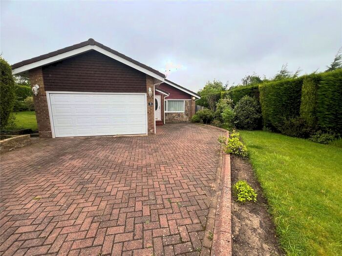 3 Bedroom Bungalow For Sale In Ashdale, Ponteland, Newcastle Upon Tyne, Northumberland, NE20