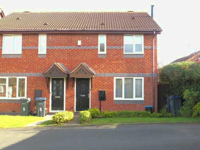 3 Bedroom Semi-Detached House To Rent In Churchill Road, New Oscott, B73