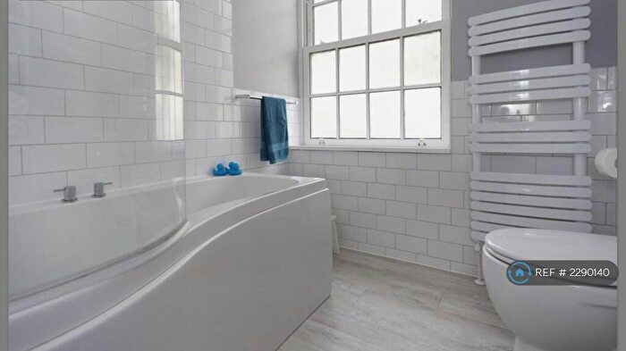 2 Bedroom Flat To Rent In Greenbay Road, London, SE7