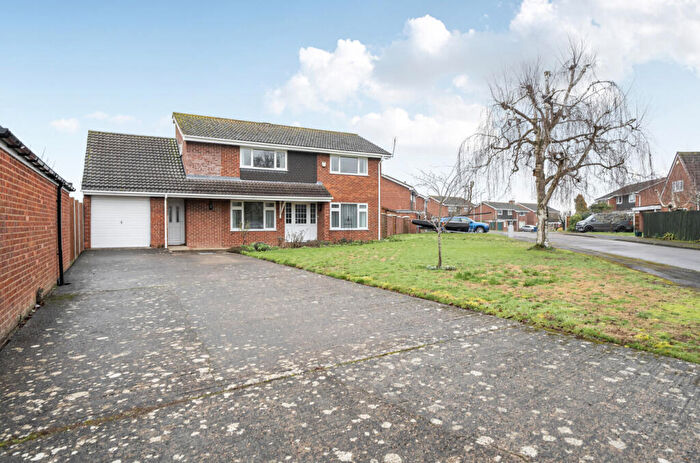4 Bedroom Detached House For Sale In Manor Park, Tewkesbury, Gloucestershire, GL20