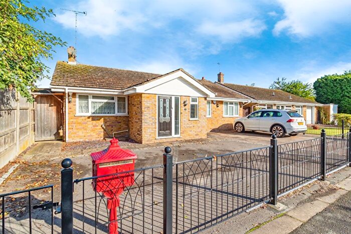 4 Bedroom Bungalow To Rent In Grange Road, Pitstone, Leighton Buzzard, LU7