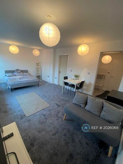 Studio To Rent In Studio, Stafford, ST16