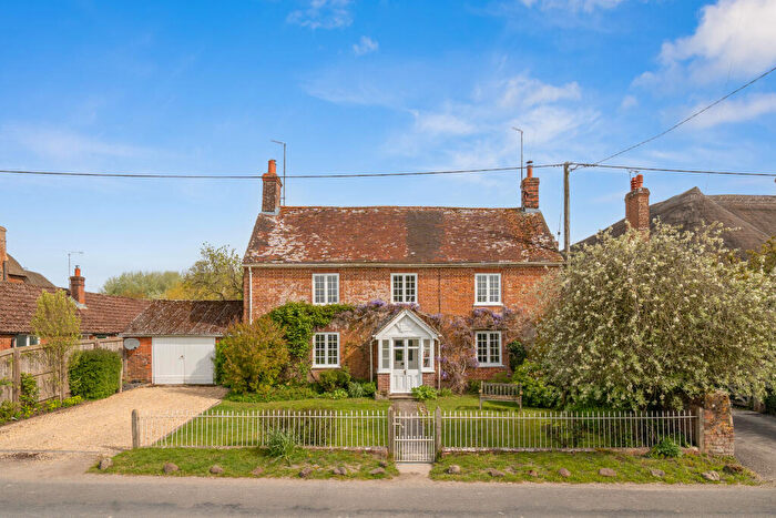 4 Bedroom Detached House For Sale In Hilcott, Pewsey, SN9