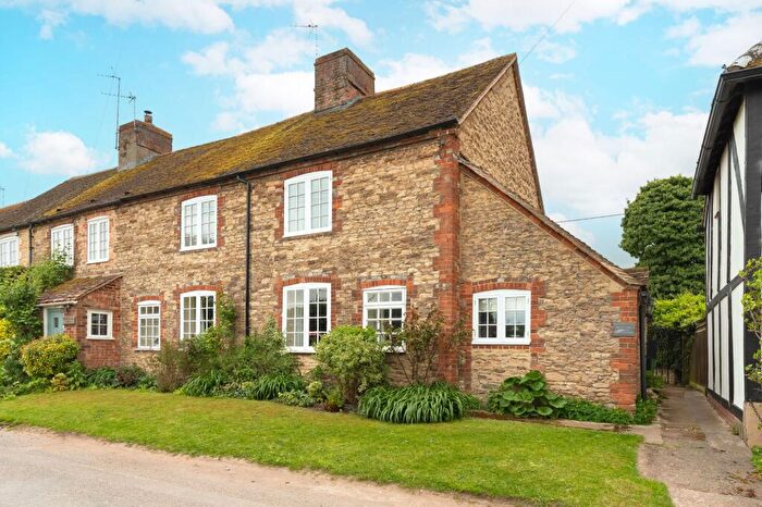 3 Bedroom Cottage For Sale In Garford, Abingdon, OX13